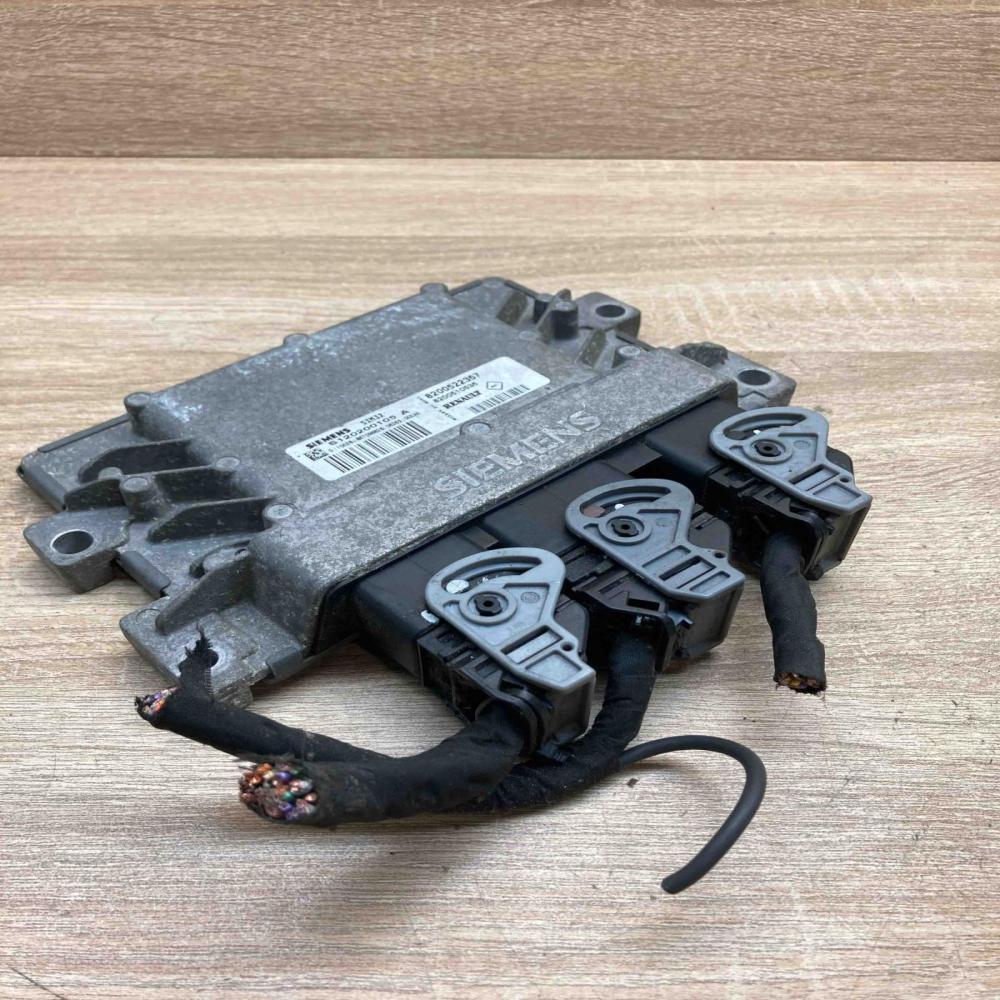 S120200105A 8200522357  Engine control unit/module ECU Renault Clio III