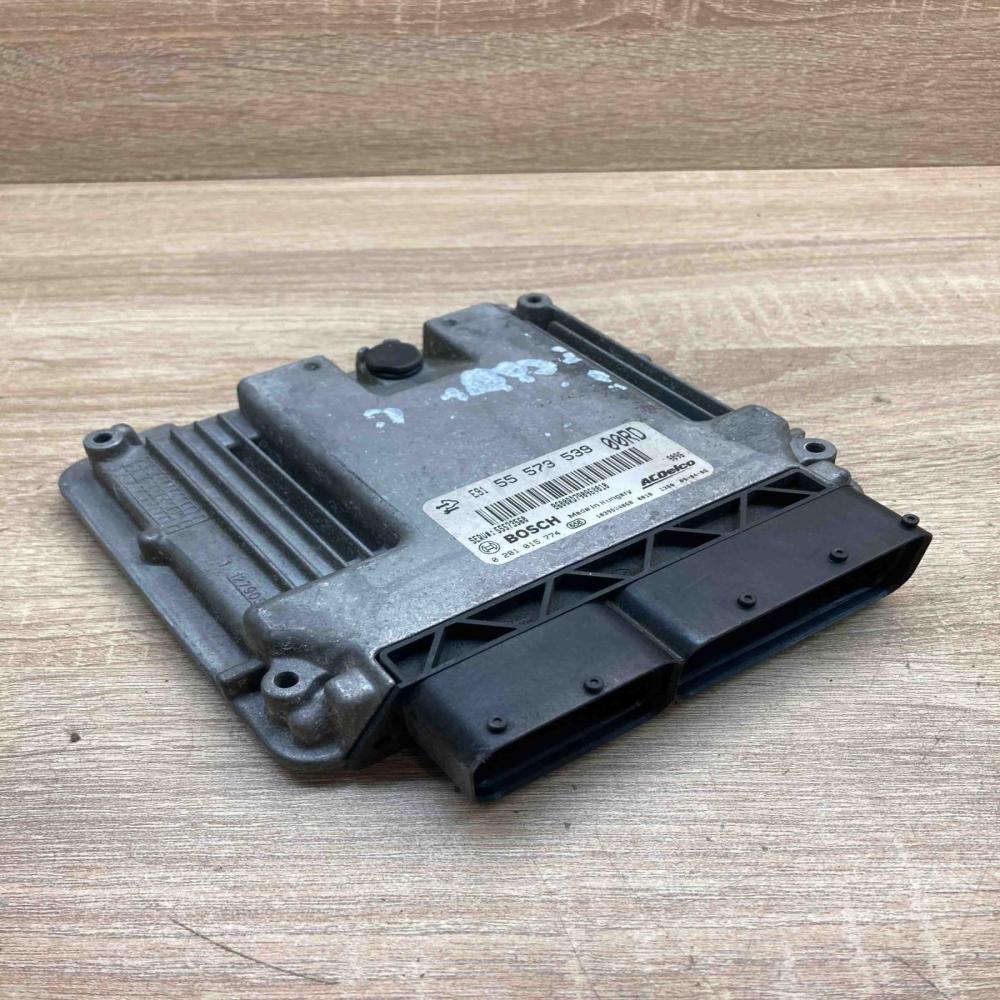 55573539 0281015774  Engine control unit/module ECU Opel Insignia A
