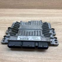 S122326134 A 8200981816  Engine control unit/module ECU Renault Laguna III