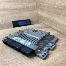 S122326134 A 8200981816  Engine control unit/module ECU Renault Laguna III