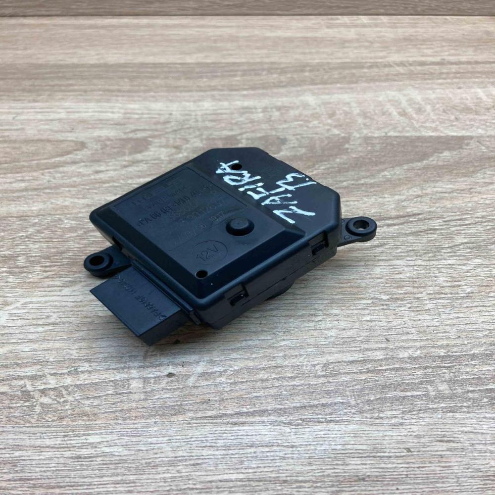 309368000B B044390 12637  Air flap motor/actuator Opel Zafira A