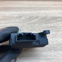 309372700CE D811290 15181  Air flap motor/actuator Opel Zafira B