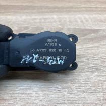 A2038201642   Air flap motor/actuator Mercedes-Benz E W211