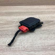 0132801149   Air flap motor/actuator Audi A4 S4 B5 8D