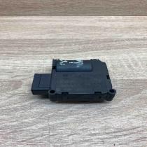 0132801359 CZ116880 3141  Air flap motor/actuator Audi A6 S6 C6 4F