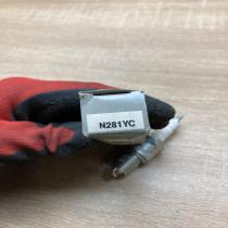 7700724821   Spark plug Renault Megane I