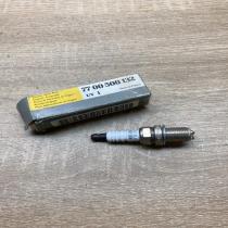 7700500132   Spark plug Renault Sport Spider