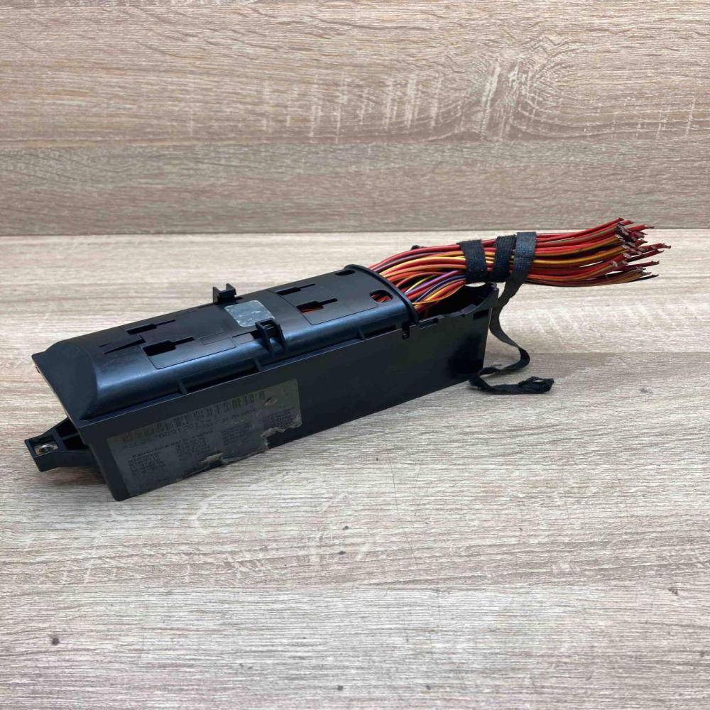 5C0970006A 500970115 102576021701T Fuse box set Volkswagen Jetta VI