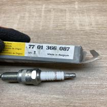 7701366087 N279YC  Spark plug Renault Master I