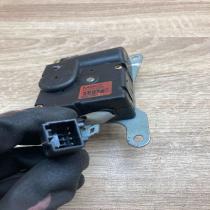 F00S 4C2046 5B07A  Air flap motor/actuator KIA Sorento
