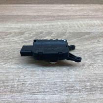 0132801345 983389H D  Air flap motor/actuator Skoda Superb B6 (3T)
