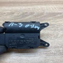 0132801345 983389H D  Air flap motor/actuator Skoda Superb B6 (3T)