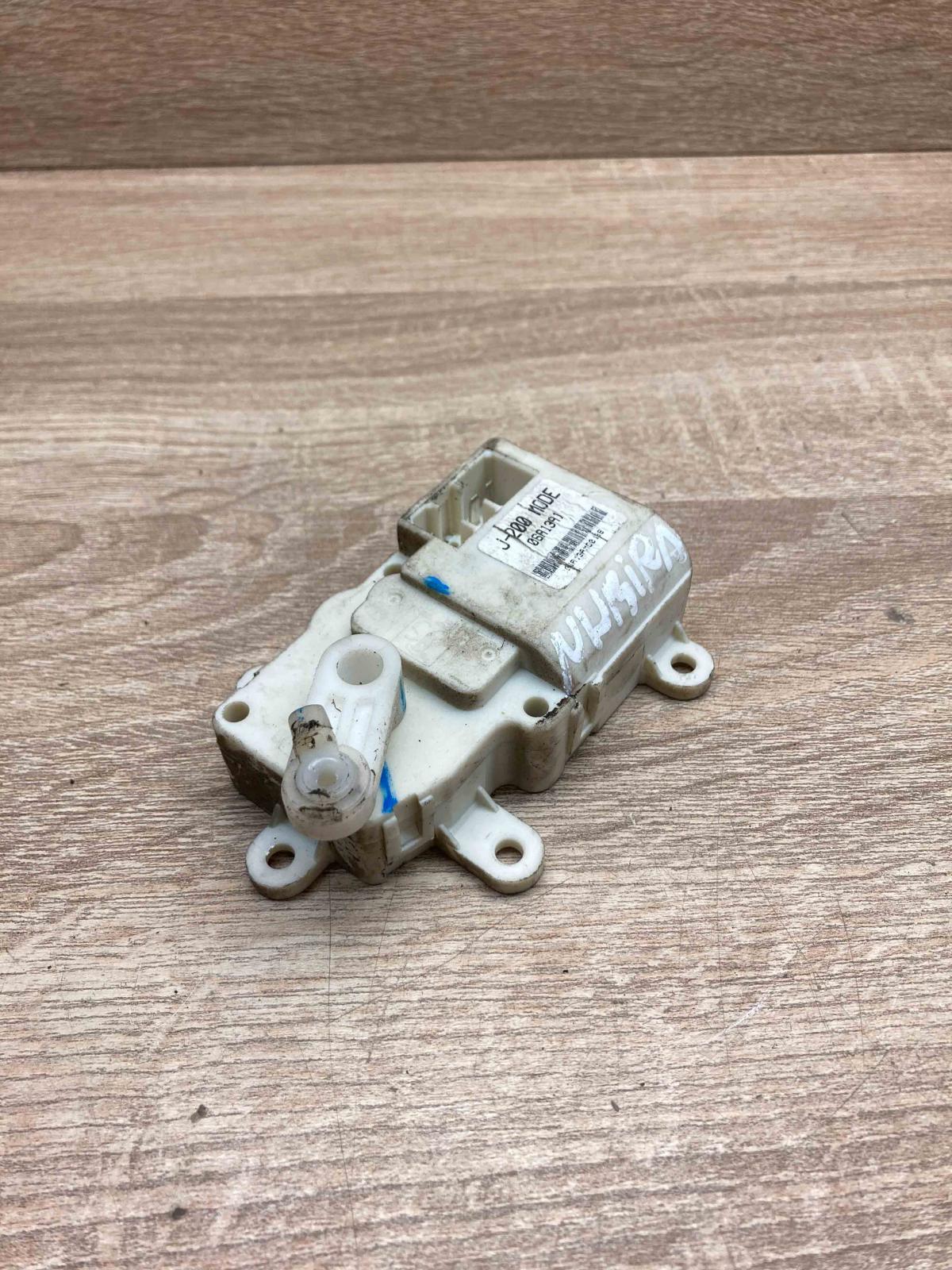 J200MODE 06A13A1  Air flap motor/actuator Chevrolet Nubira