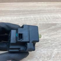 6G9N 19E616 AA 070824  Air flap motor/actuator Volvo XC70