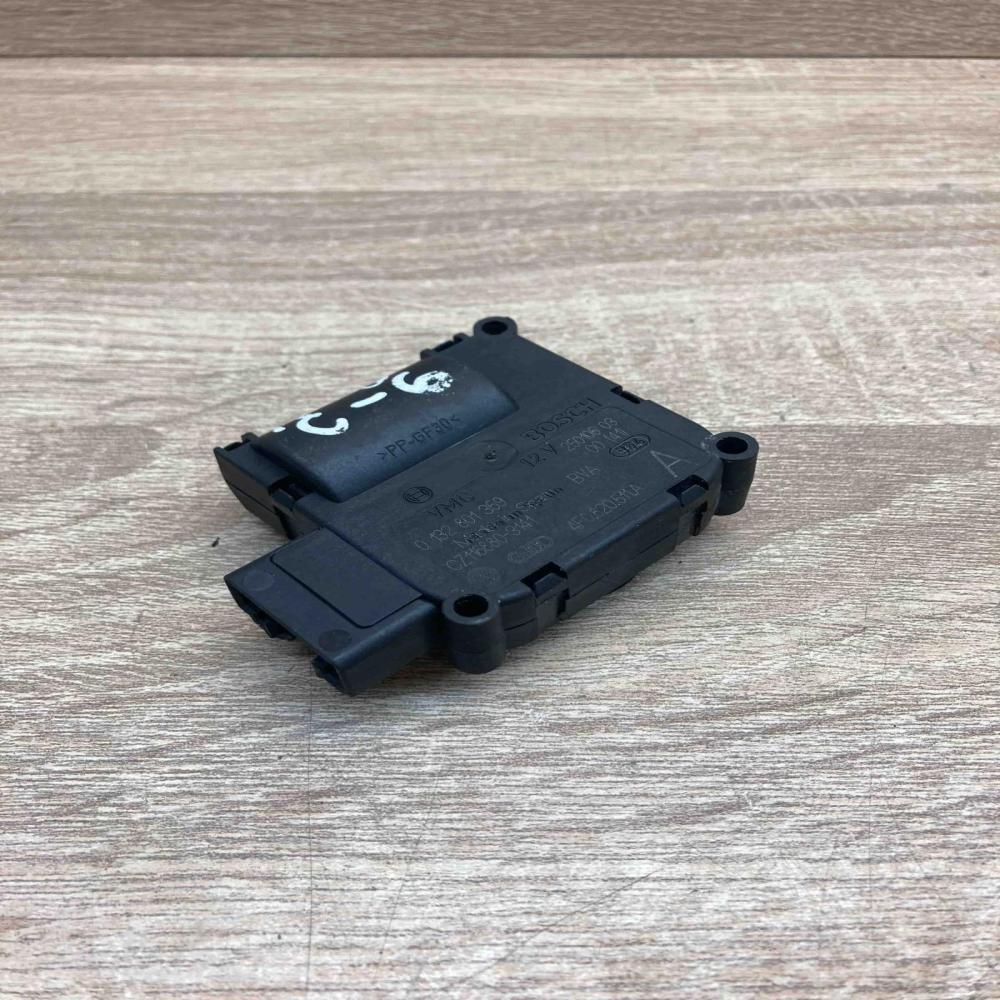 0132801359 4F0820511A 250105 03 Air flap motor/actuator Audi A6 S6 C6 4F
