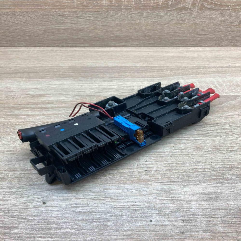 2115452301 1394841 1394842 Battery relay fuse Mercedes-Benz E W211