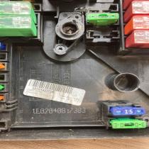 1K0937125A 1718307 0818142372E Fuse module Volkswagen Golf V