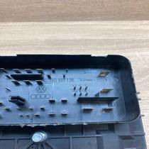 1K0937125 1718307 265034240 Fuse module Volkswagen Golf V