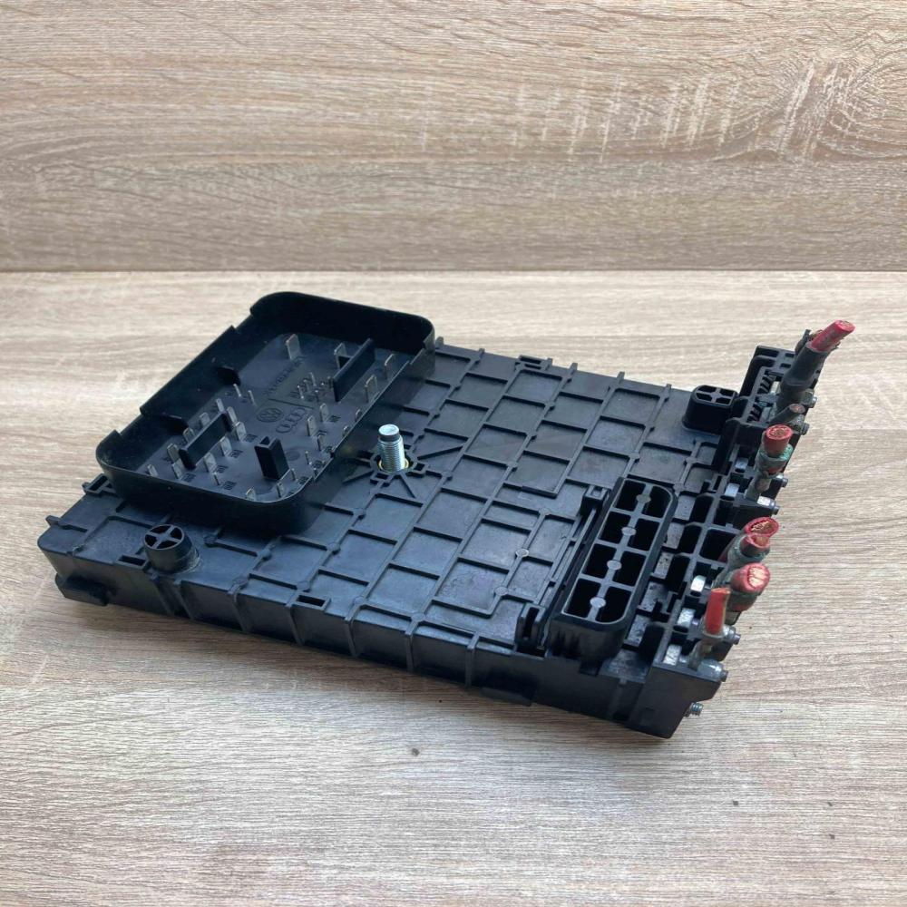 3C0971249 15317452 L0074906270206 Fuse module Volkswagen PASSAT B6