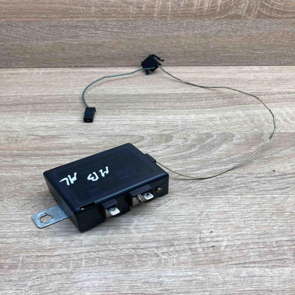 1638200289 17551  Aerial antenna amplifier Mercedes-Benz ML W163