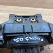 3M5T 6475 AE 4M5T 14A664 AB  Wiper turn signal indicator stalk/switch Ford Focus