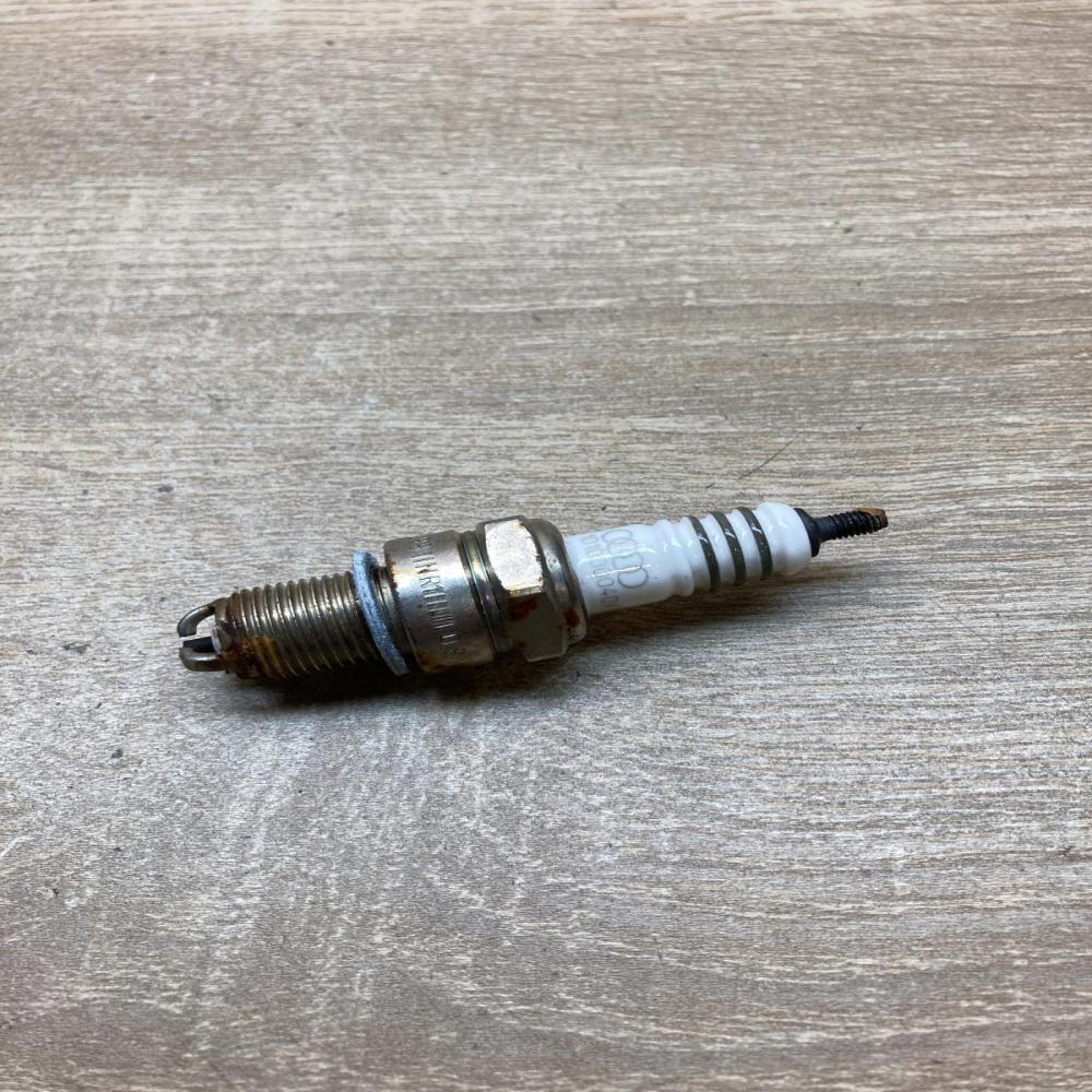 101000040AD   Spark plug Volkswagen Sharan