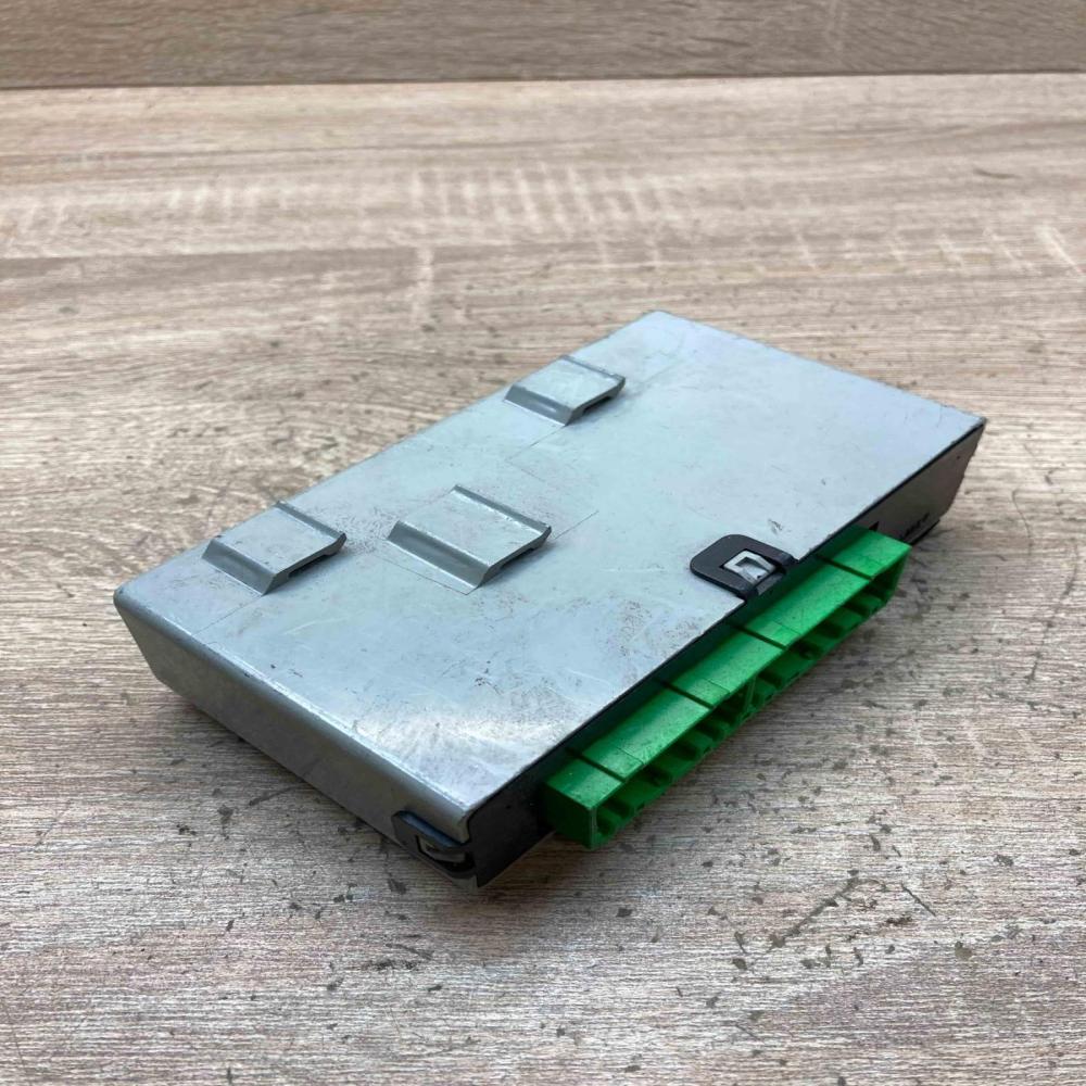 30889926 MB232300 8461  Alarm control unit/module Volvo S40, V40