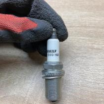 7700500192   Spark plug Renault Clio IV