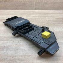 13199490 13181984 KH Fuse module Opel Vectra C