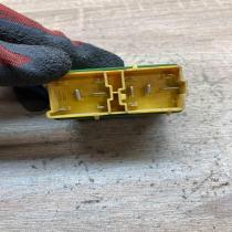 3523200 895166000 Light Light relay Volvo S70  V70  V70 XC