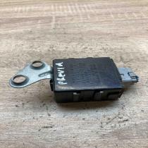 85940 28030 052100 2250  Window wiper relay Toyota Previa (XR10, XR20) I