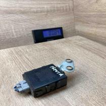 85940 28030 052100 2250  Window wiper relay Toyota Previa (XR10, XR20) I