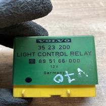3523200 895166000  Light relay Volvo S70  V70  V70 XC