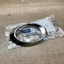 A2198850823   Front fog light trim/grill Mercedes-Benz CLS C219