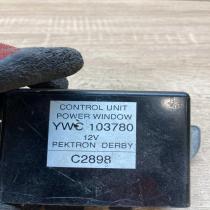 YWC103780 C2898  Electric power window relay Rover 25