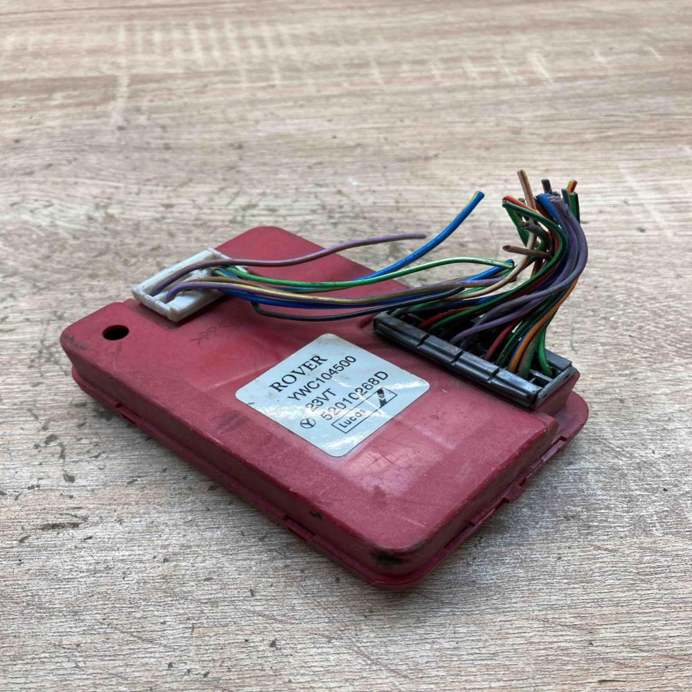 YWC104500 52010268D  Fuse module Rover 214 - 216 - 220