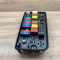 13144710 UR  Fuse module Opel Vectra C