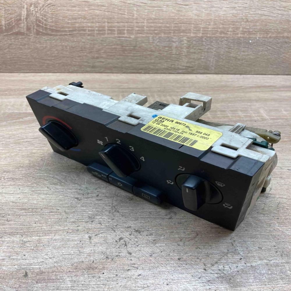 11895919 BEHR 90673  Climate control unit Opel Astra G
