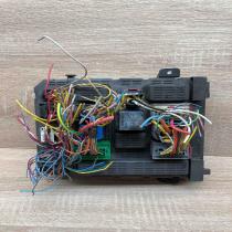9645585480   Fuse module Peugeot 607