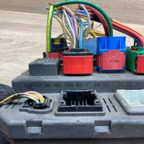 9645585480   Fuse module Peugeot 607