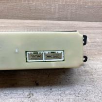 NG28CB82B   Climate control unit Mazda Premacy