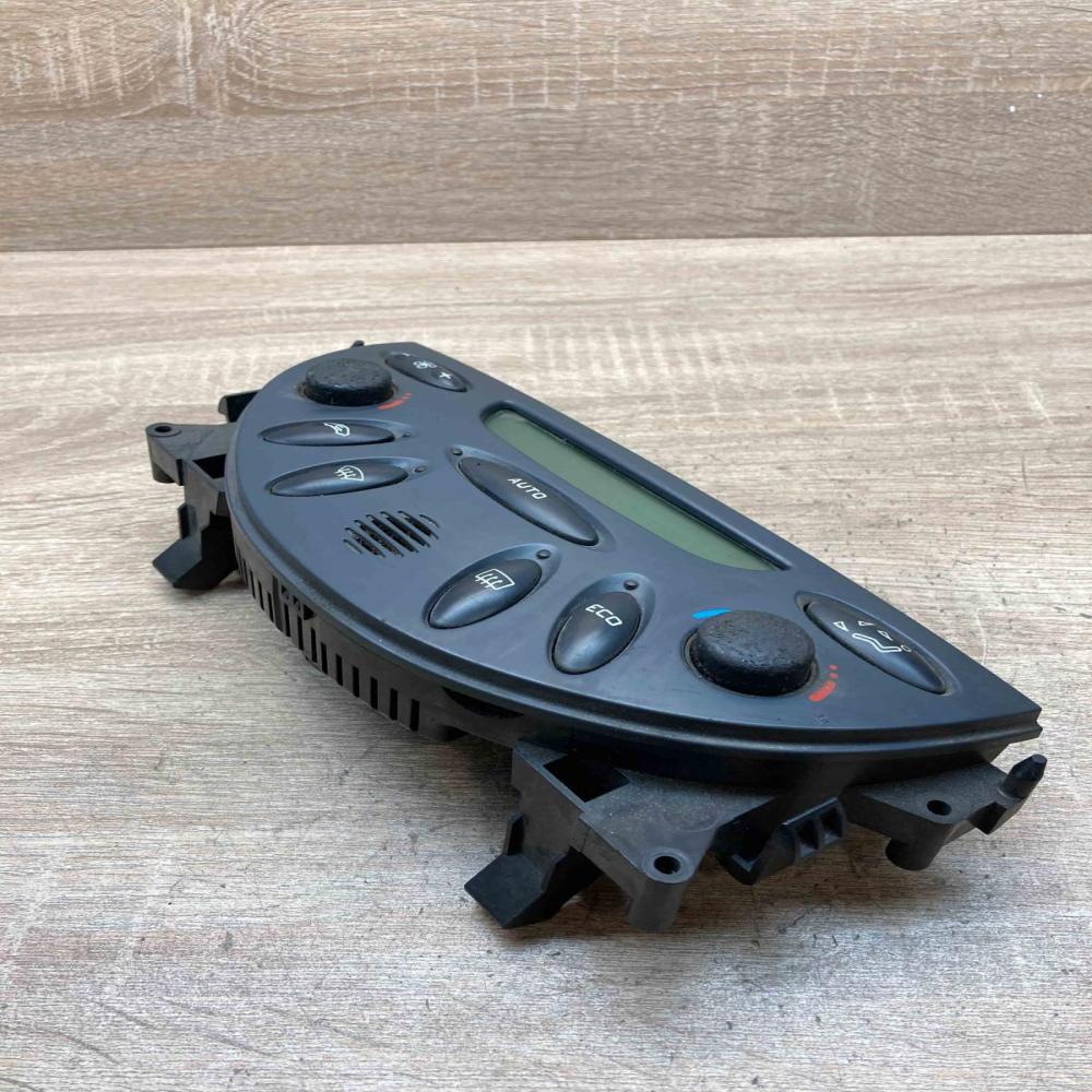 96470014ZK   Climate control unit Citroen C5