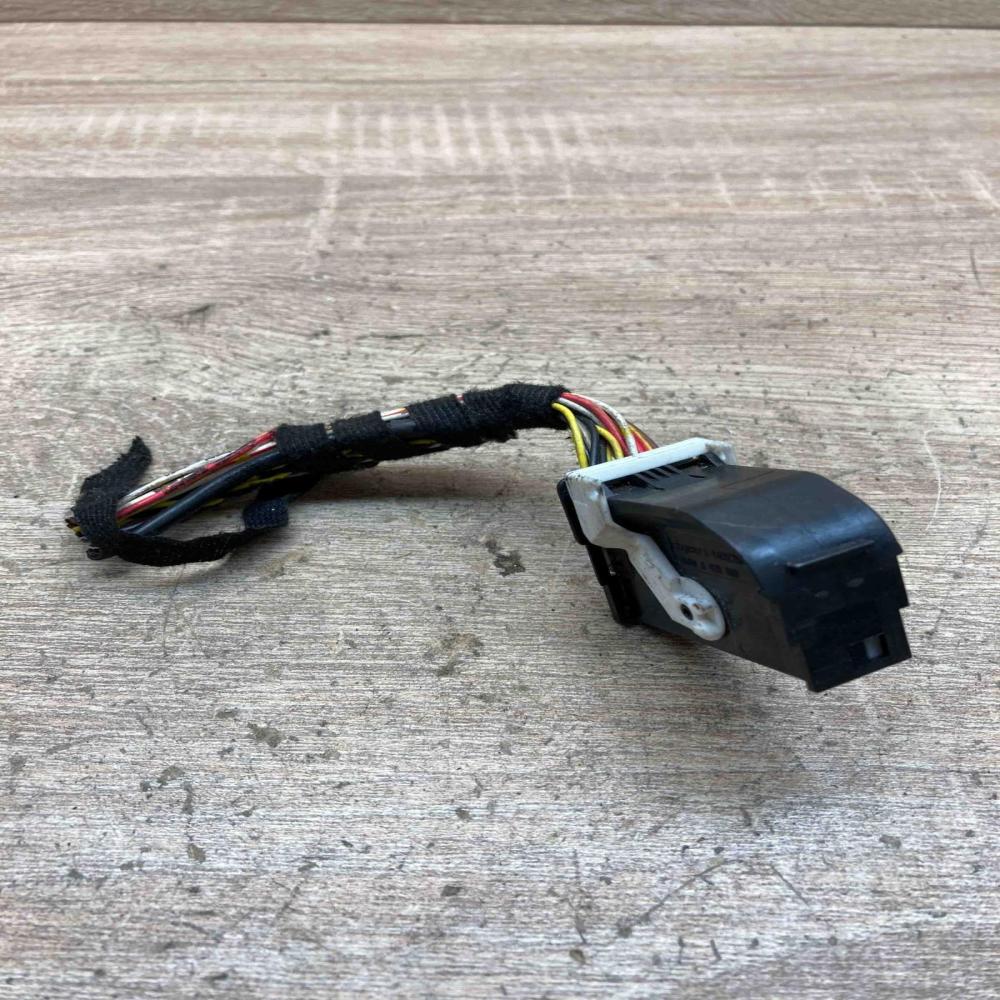 6920068   Plug wire BMW 7 E65 E66
