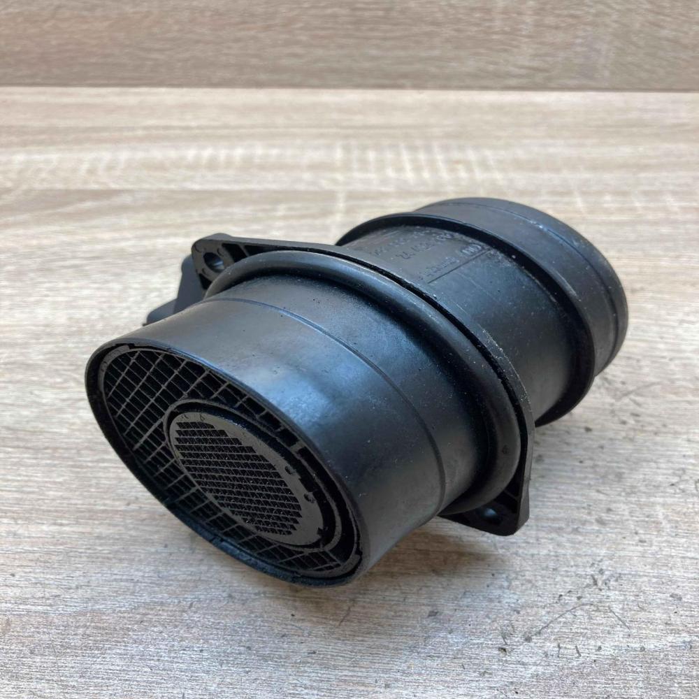 24462266 0281002564  Mass air flow meter Opel Omega B2