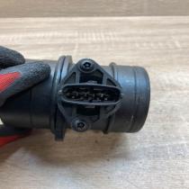 24462266 0281002564  Mass air flow meter Opel Omega B2
