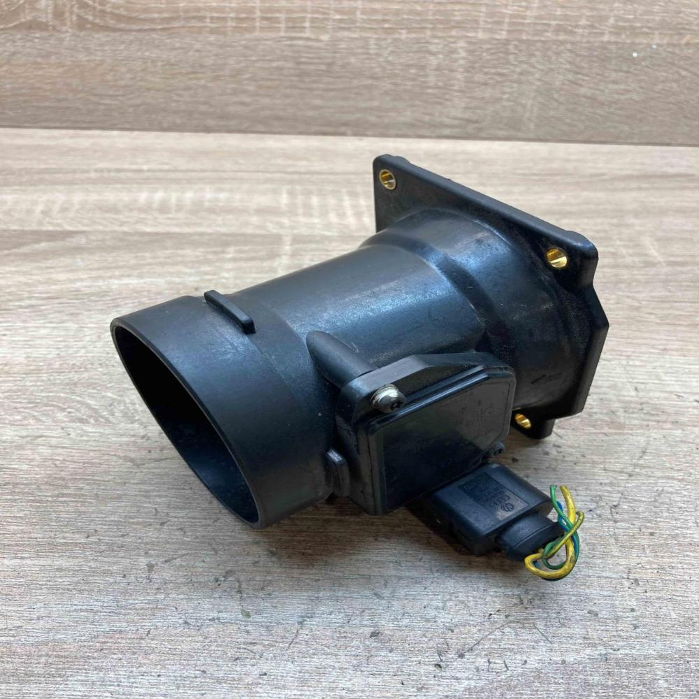 078133471E AFH70 08D  Mass air flow meter Volkswagen PASSAT B5