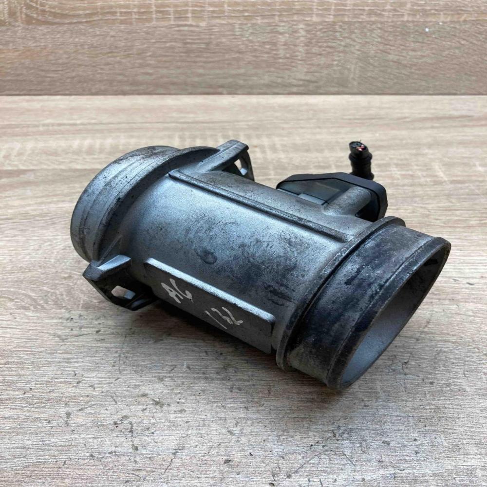 1J0973705   Mass air flow meter Audi Q7 4L