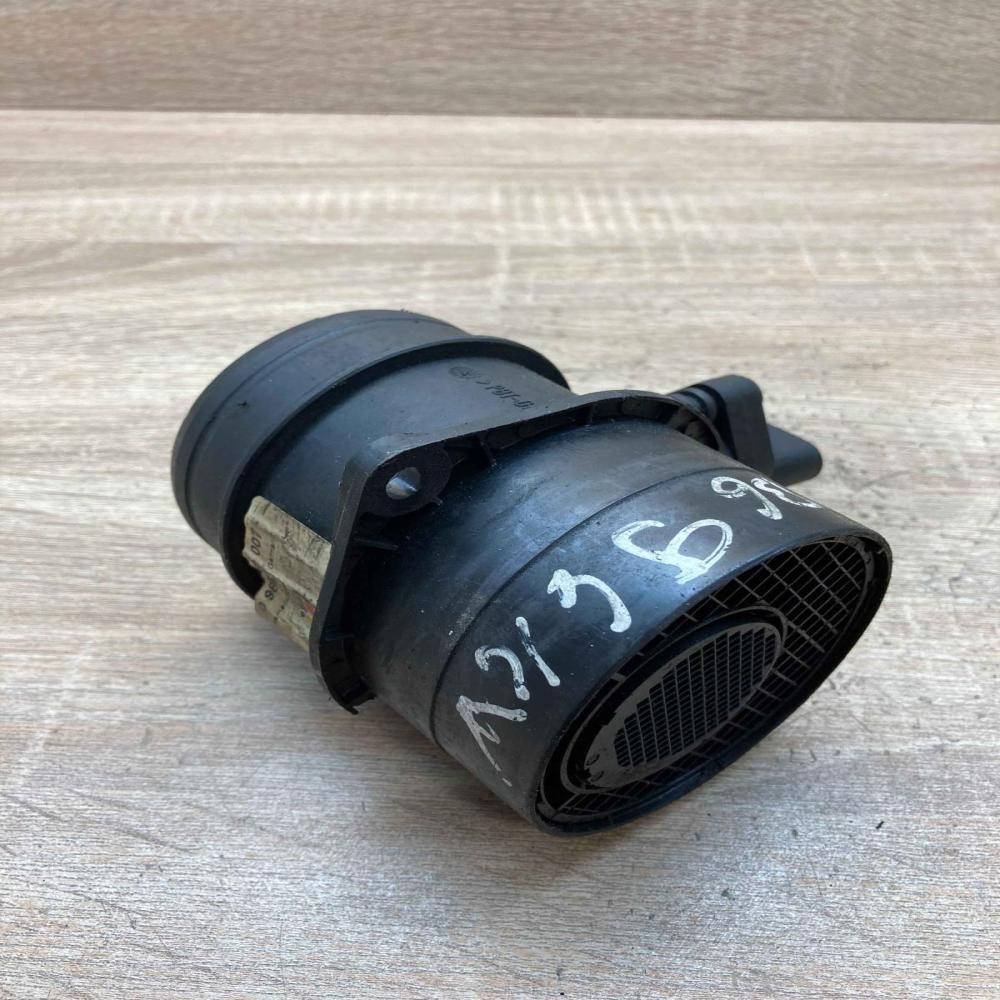 0986284007 0281002461  Mass air flow meter Volkswagen PASSAT B6