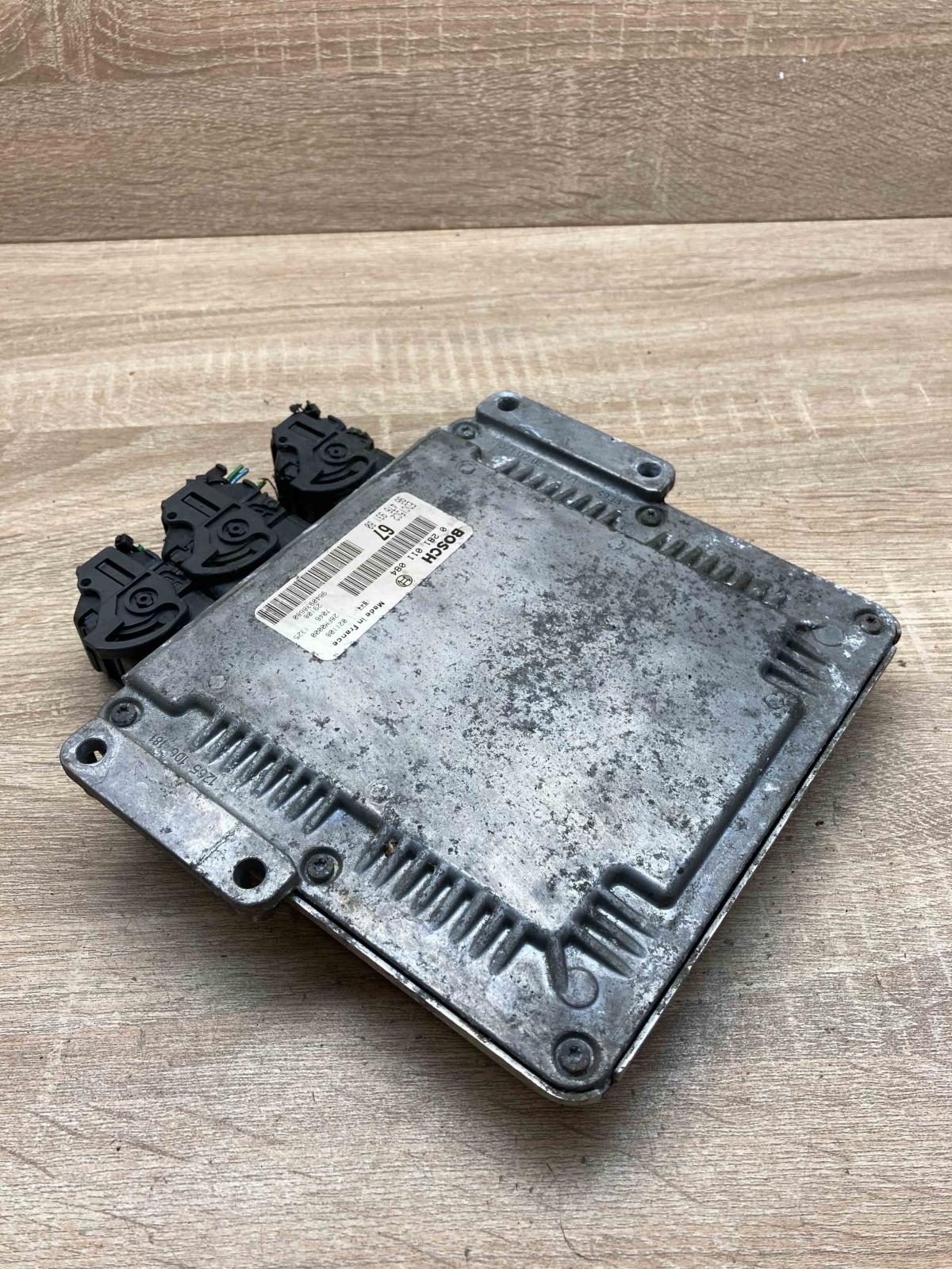 9647693180 0281011084 EDC15C267 Engine control unit/module ECU Citroen C4 I Pica