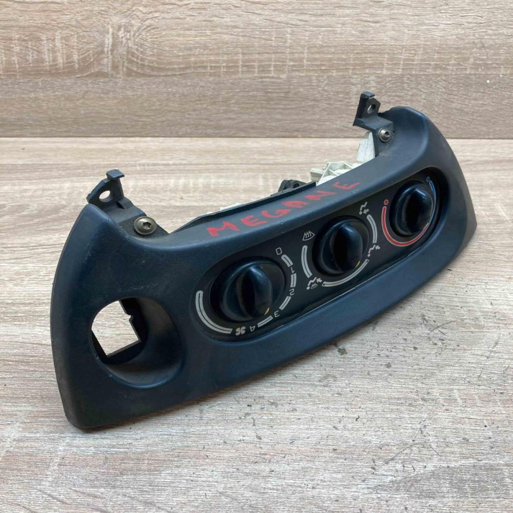 655737S 100838  Climate control unit Renault Megane I